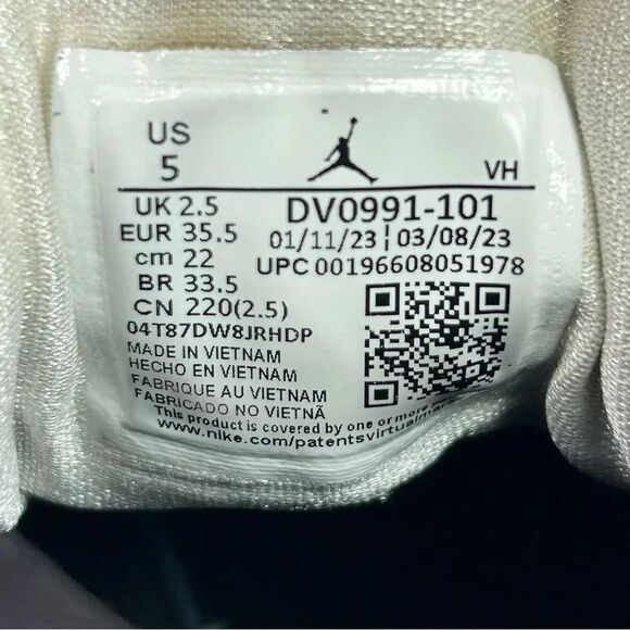 Jordan 1 Retro Mid Panda Black White Lace Up Sneaker Casual Shoe Women’s Size 5 - Picture 9 of 9